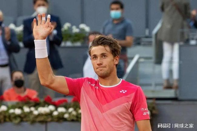 与各方达成 与各方达成