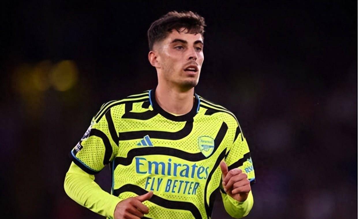 在万众瞩目 在万众瞩目