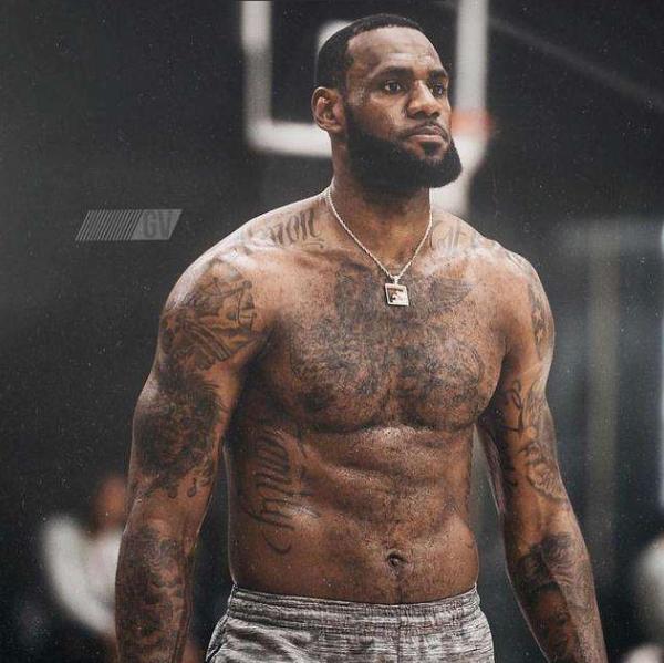 球中的情境 球中的情境