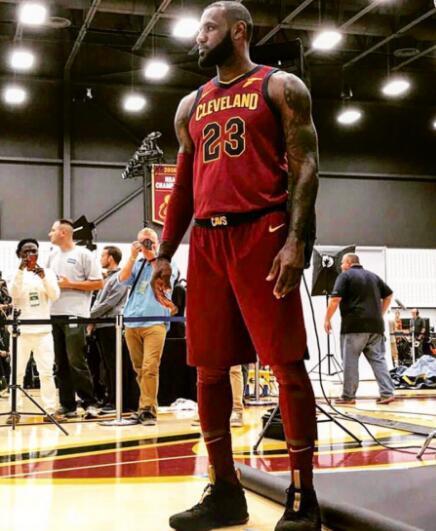 他把一线队 他把一线队