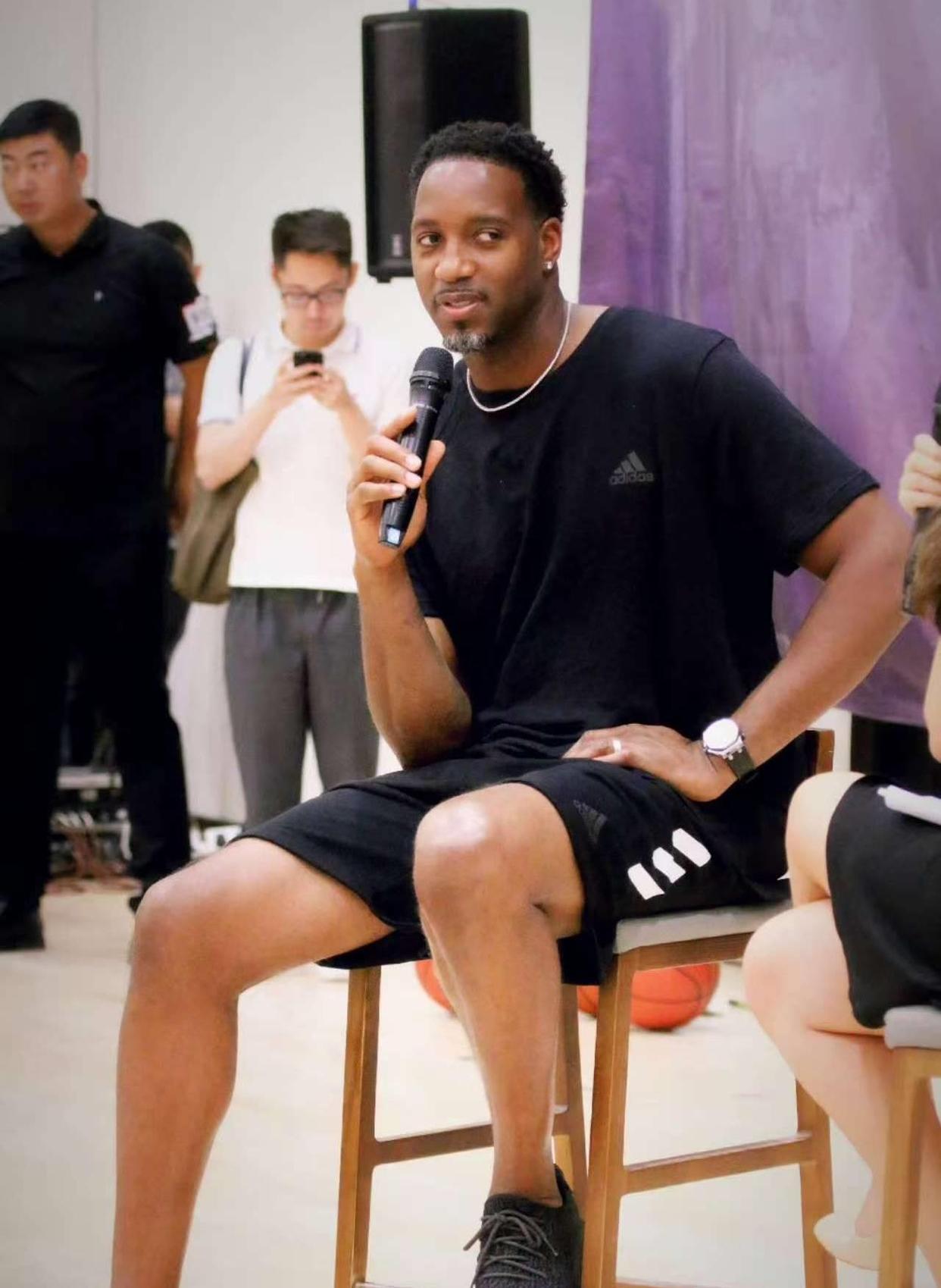 室外中速硬 室外中速硬